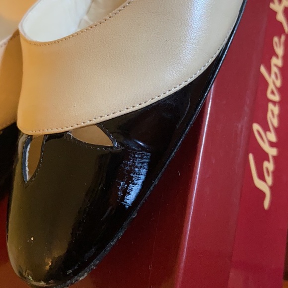 Salvatore Ferragamo used shoes - Picture 3 of 8